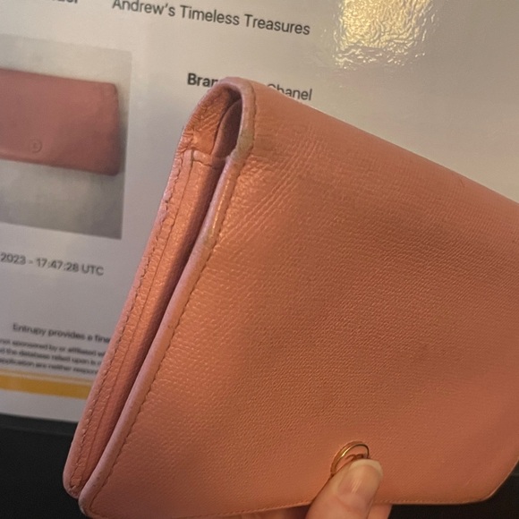 CHANEL Pink Wallet - Picture 11 of 12